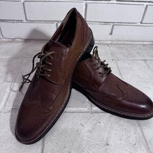 NWOT Original Penguin by Munsingwear Wing Tipped Men’s Dress Shoes, brown, sz 9